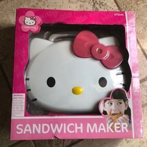 Hello kitty sandwich maker